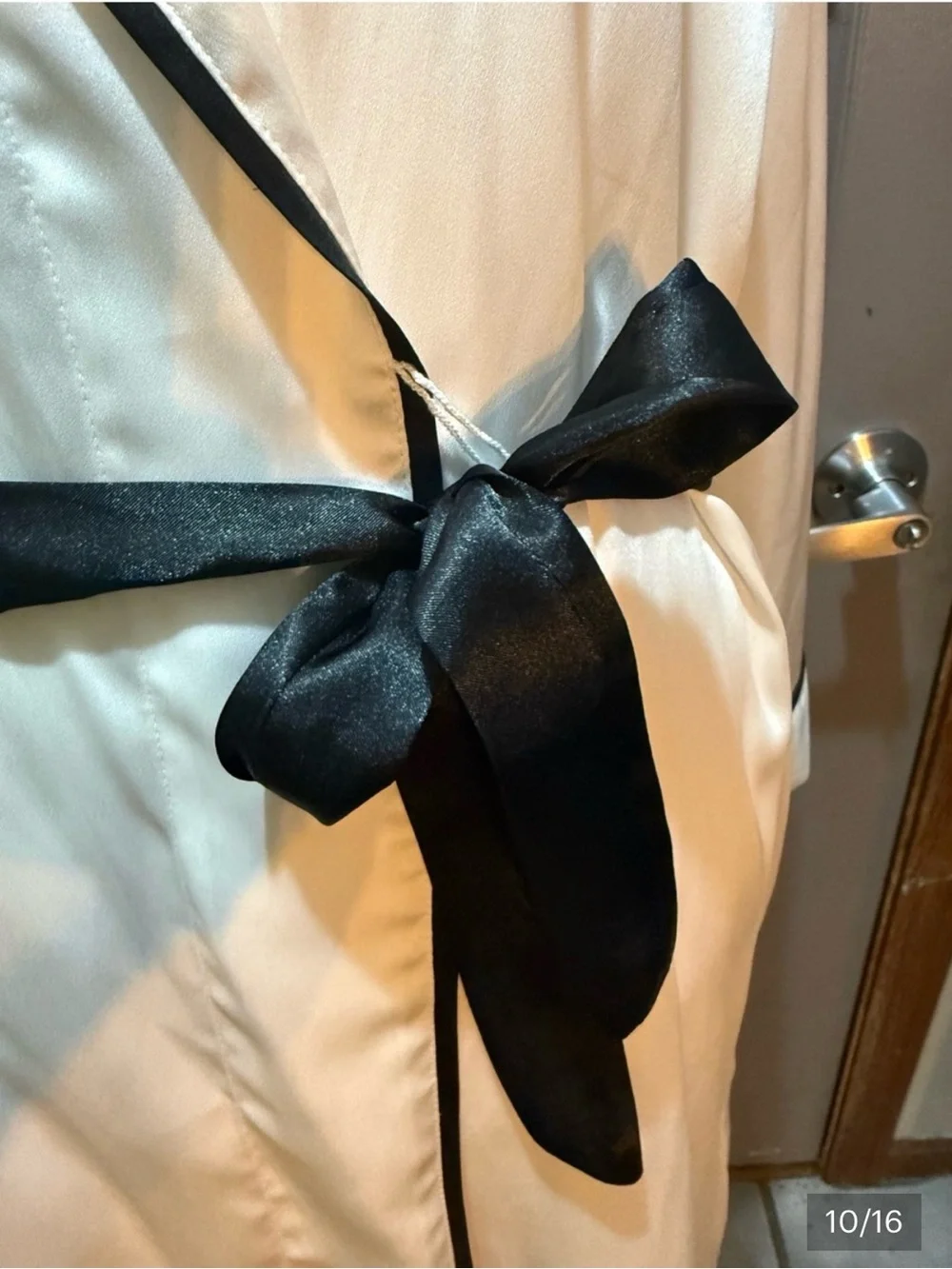 Kate Spade- White black “Mrs” satin robe with belt, XL